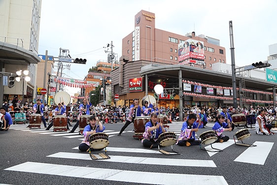 まちなかパフォーマンスステージ（帝京安積高校和太鼓部）