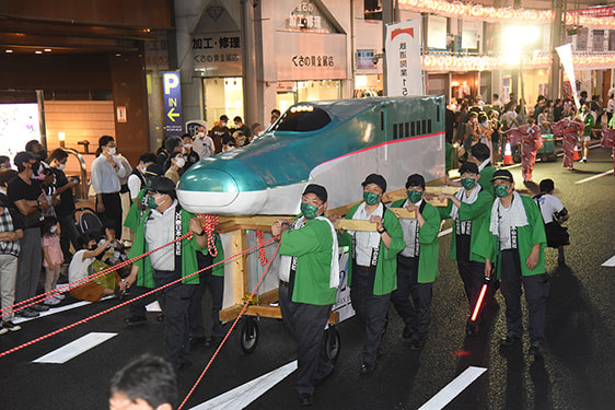 ６日踊り流し（最優秀山車部門賞：ＪＲ東日本グループ）