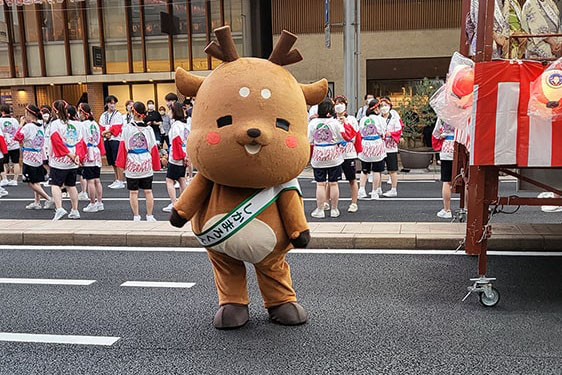 ご当地キャラクター（奈良市 しかまろくん）