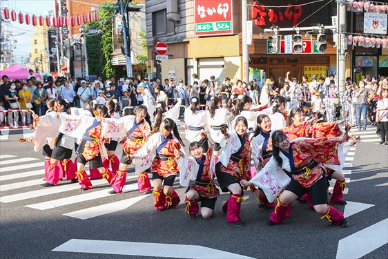 まちなかパフォーマンスステージ（あさか開成高校よさこい部）