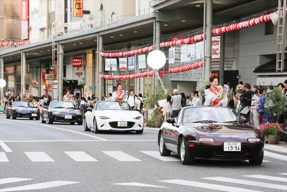 ミスうねめパレード（８日・９日 両日開催）