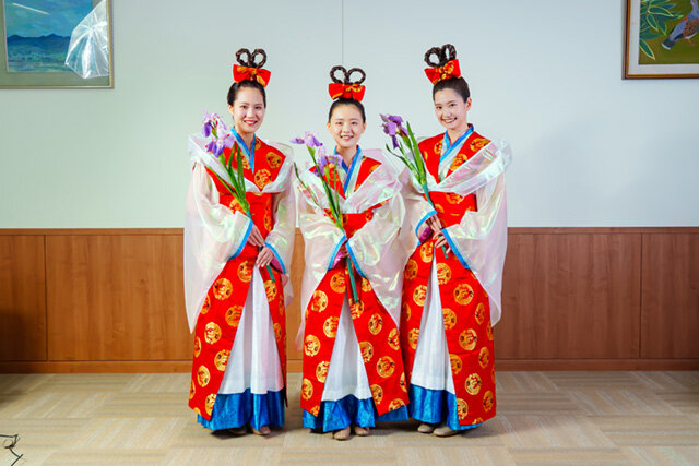 第61代ミスうねめの3人-1